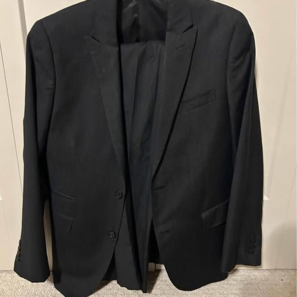 J Ferrar men’s suit with brand new pants